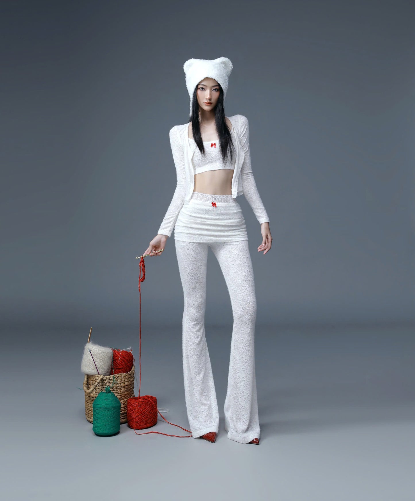 WHITE MELOR TOP